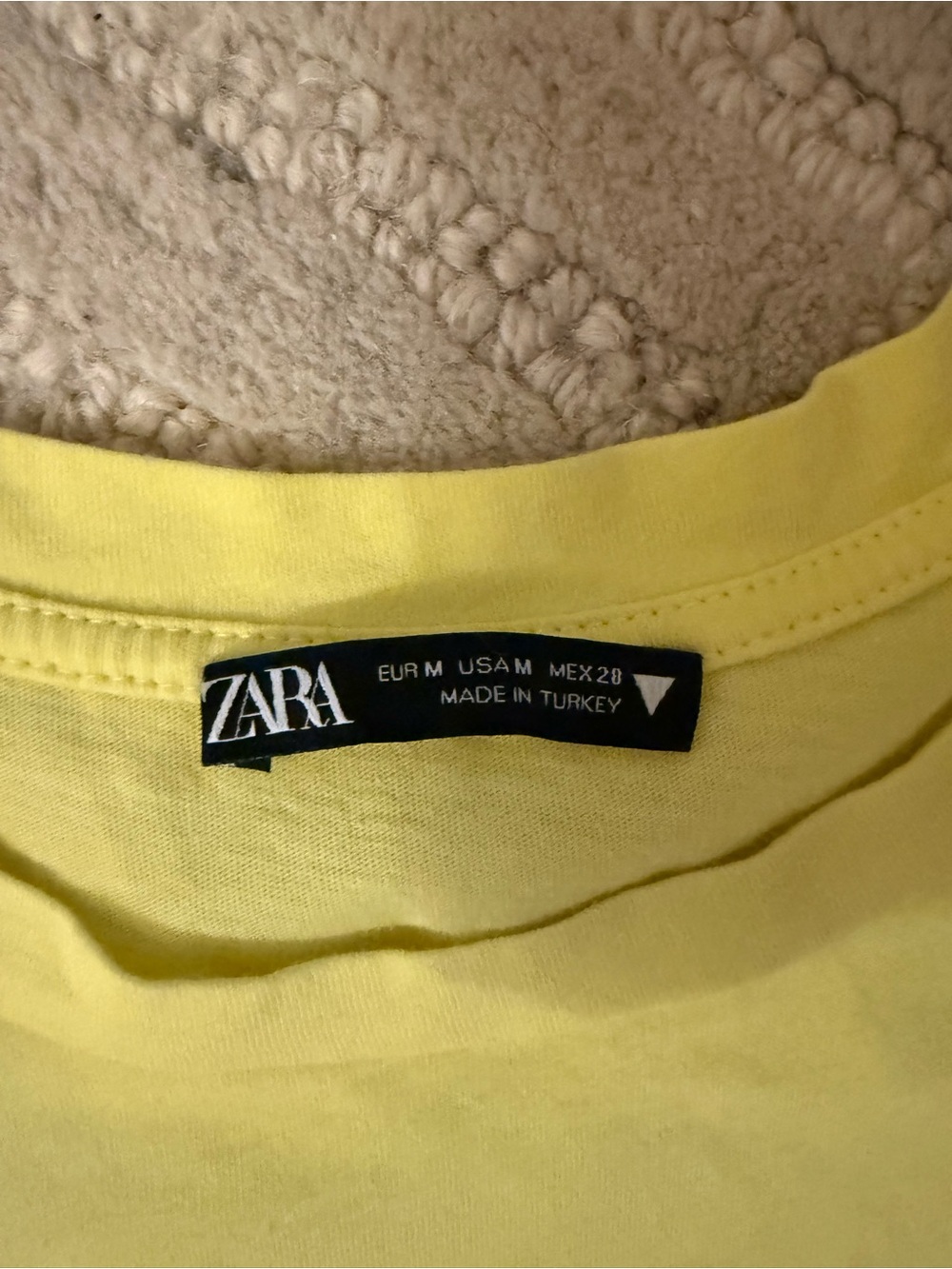 Zara tee - Picture 2 of 2